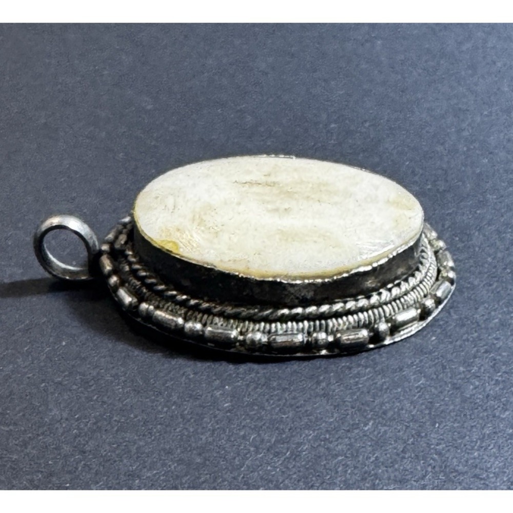 Vintage Large Oval White Silver Tone Marble Stone Granite Pendant READ - Picture 14 of 14